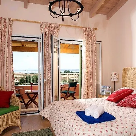 La Riviera Barbati Seaside Luxurious - Corfu מלון